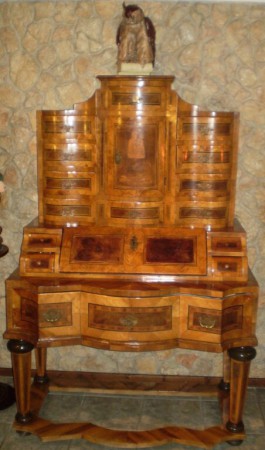 SECRETAIRE-sekretár, orechová dyha, intarzovaný, 18.st., lastronato noce, intarsciato,700´, Misure:183x65x120, Prezzo:25.000,-EUR